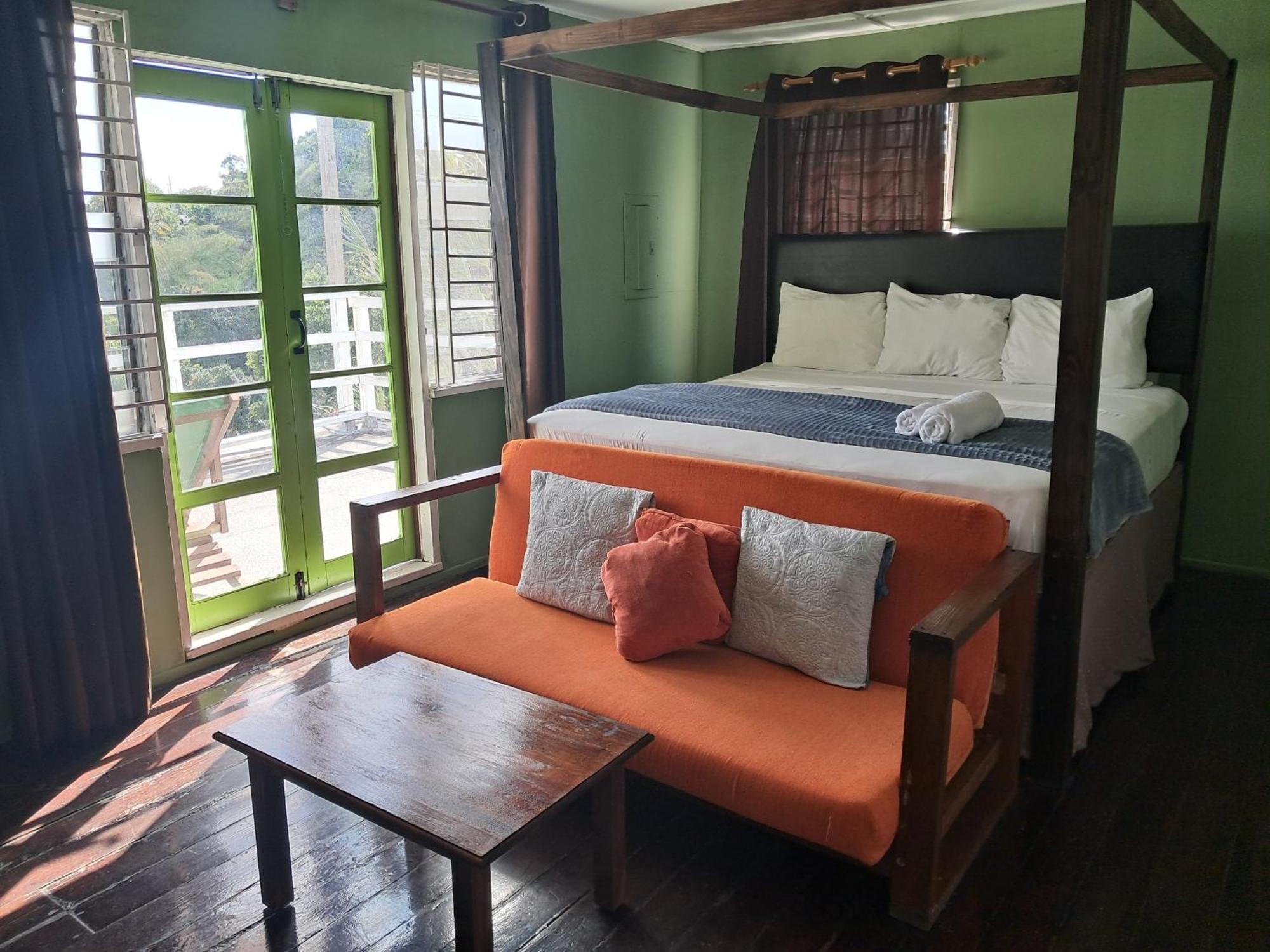 Kingsworth Bed And Breakfast Κίνγκστον Εξωτερικό φωτογραφία